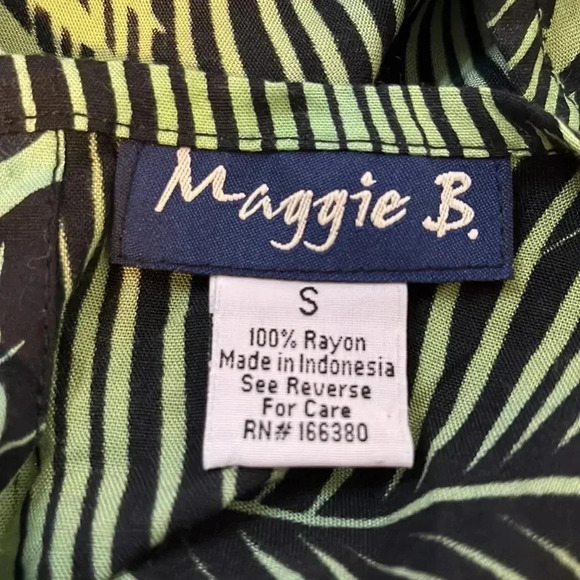 Maggie B Sleeveless Shift Dress Tropical Print - Picture 8 of 9